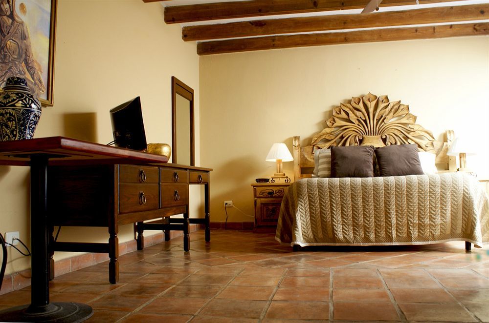 Hotel Ana Catalina And Suites سان ميغيل دي الليندي المظهر الخارجي الصورة